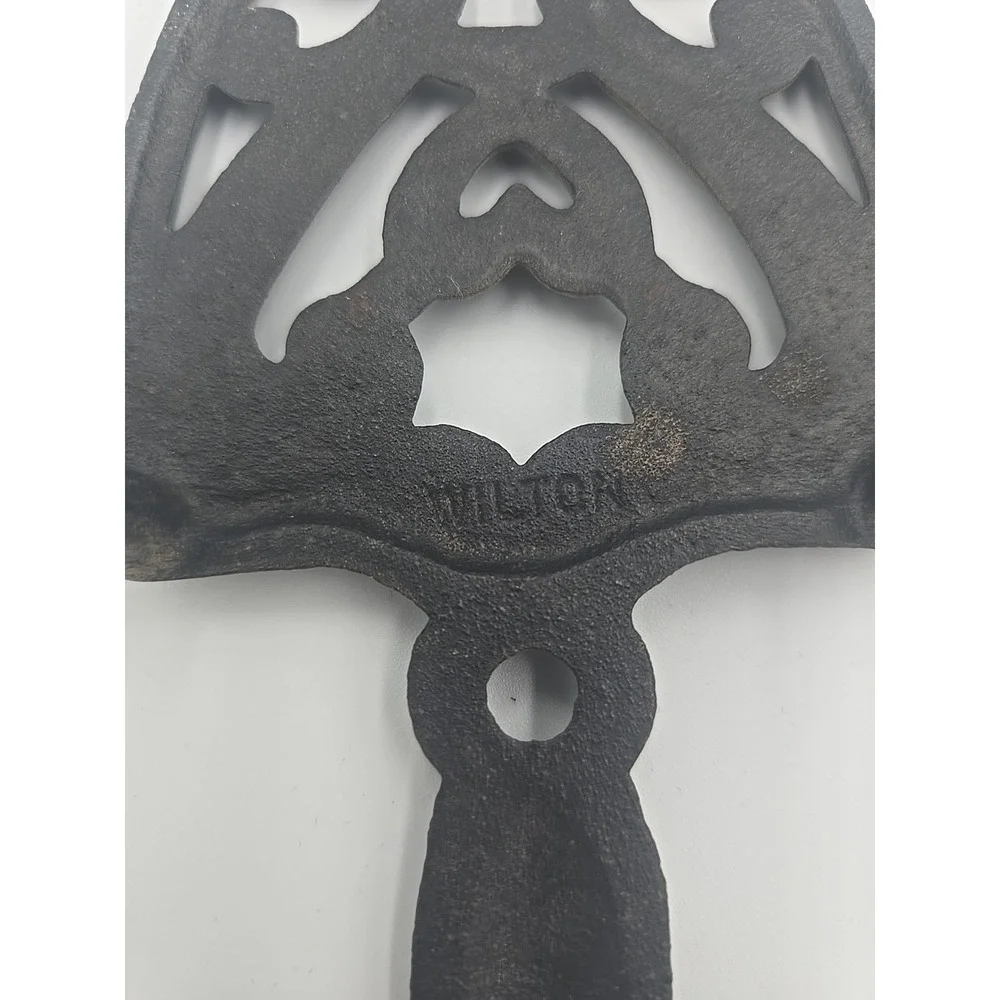 Vintage Wilton Cast Iron‎ Wall Hanging Trivets Lot of 4, Decorative Kitchenware